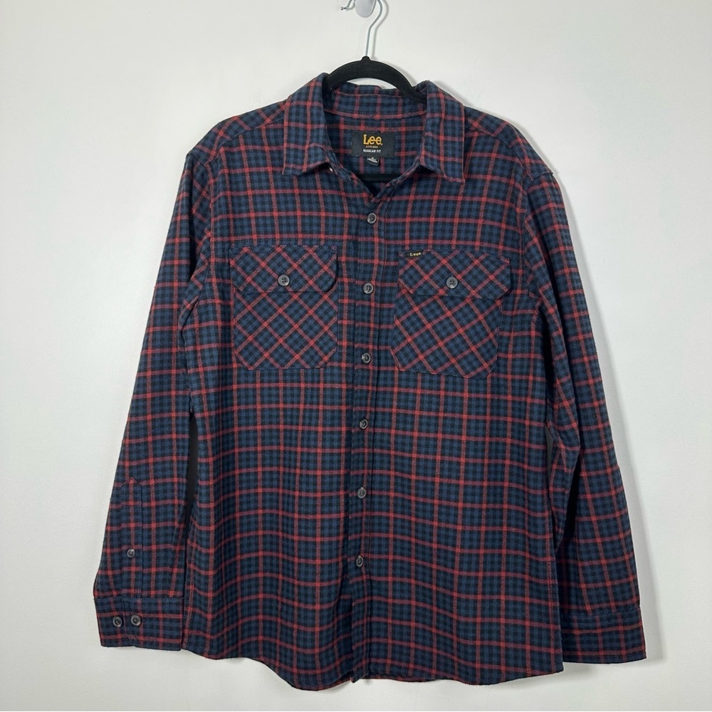 Lee Men’s Regular Fit Plaid Flannel Shirt Madder Brown Size M NWT